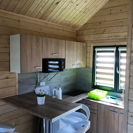 Osrodek Wczasowy Kuba * 야로수아비크